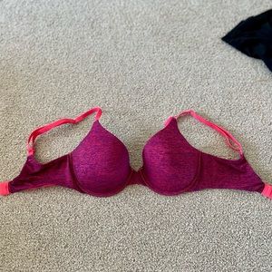 Victoria Secrets 32D tshirt bra
